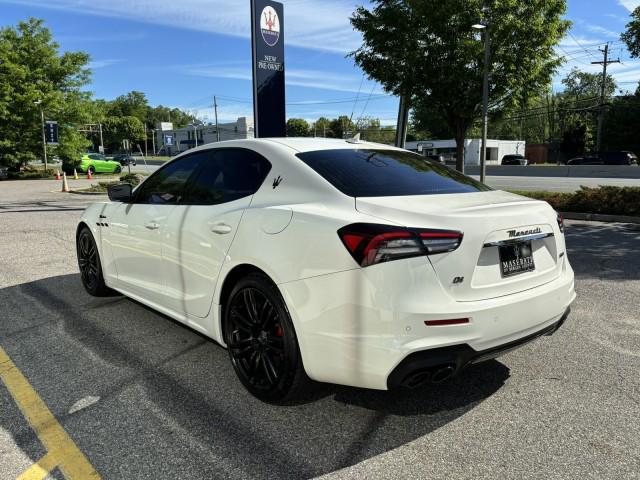 2023 Maserati Ghibli Modena Q4