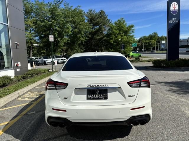 2023 Maserati Ghibli Modena Q4