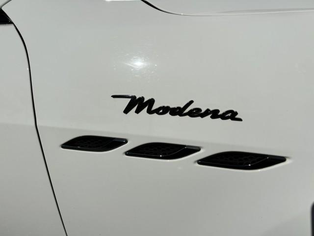 2023 Maserati Ghibli Modena Q4