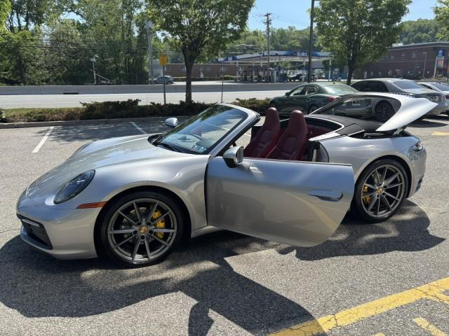 2022 Porsche 911 Carrera ~ SPORT CHRONO PACKAGE !!!