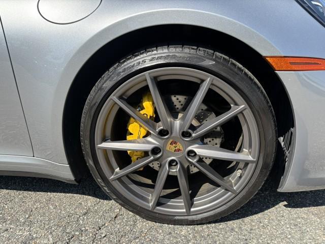 2022 Porsche 911 Carrera ~ SPORT CHRONO PACKAGE !!!