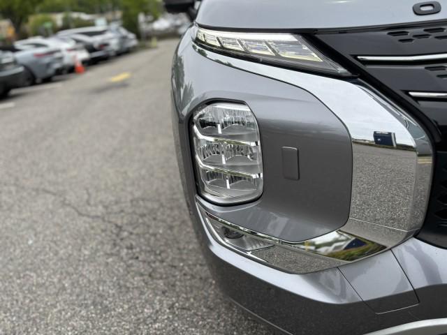 2022 Mitsubishi Outlander SEL ~ Touring Package !! Heads-Up Display !!! Bose Premium Sound !!