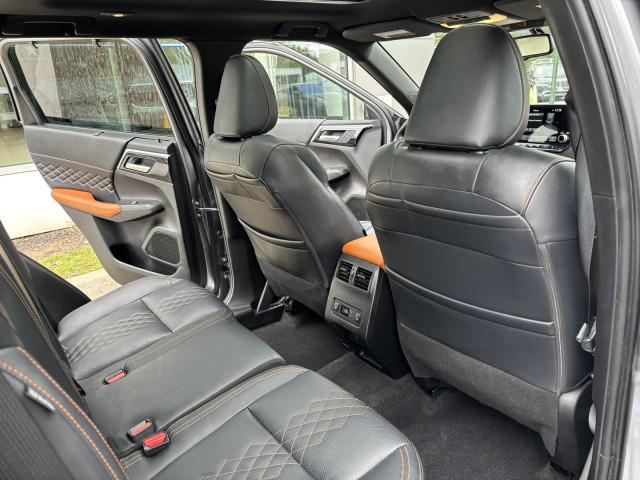 2022 Mitsubishi Outlander SEL ~ Touring Package !! Heads-Up Display !!! Bose Premium Sound !!
