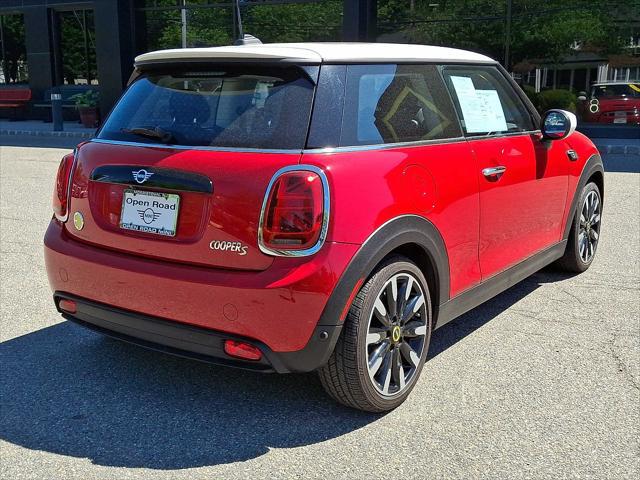 2024 MINI SE Hardtop Cooper