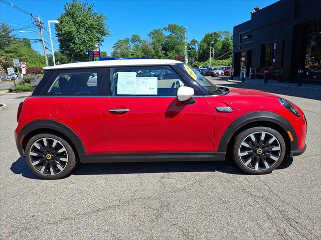2024 MINI SE Hardtop Cooper