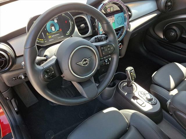 2024 MINI SE Hardtop Cooper