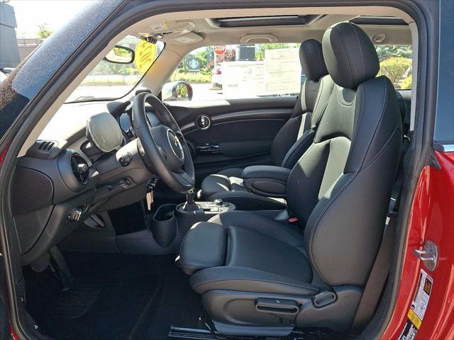 2024 MINI SE Hardtop Cooper