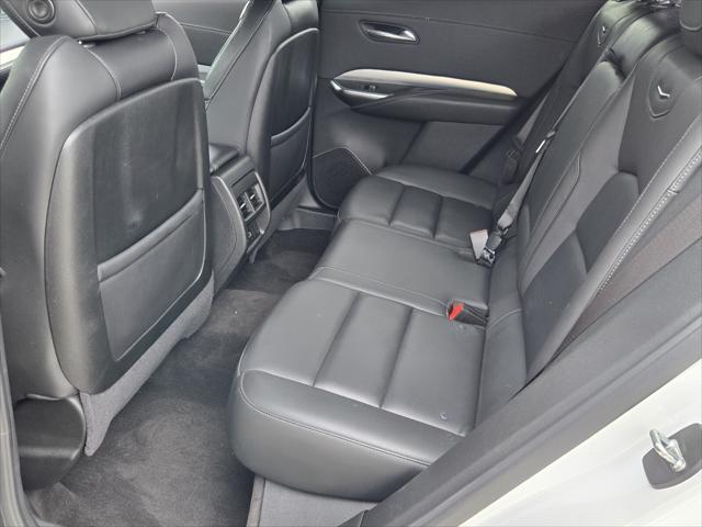 2022 Cadillac XT4 FWD Premium Luxury