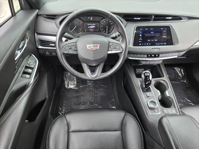 2022 Cadillac XT4 FWD Premium Luxury