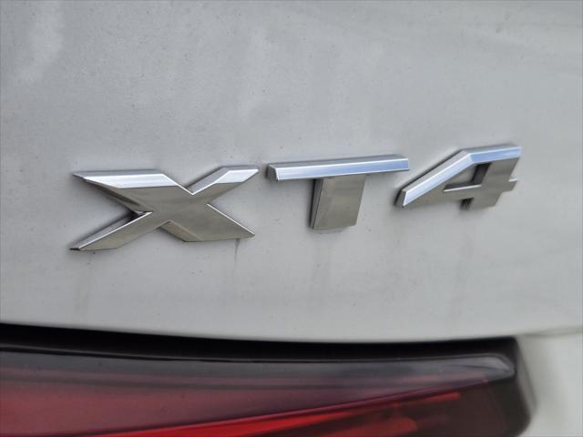 2022 Cadillac XT4 FWD Premium Luxury