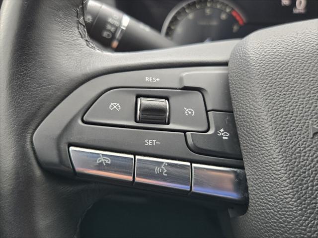 2022 Cadillac XT4 FWD Premium Luxury