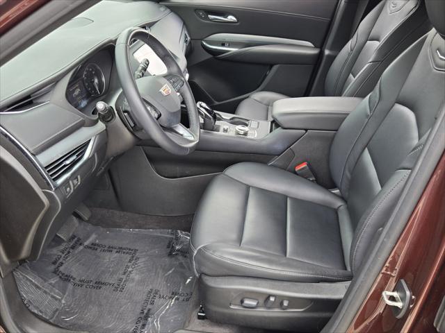 2023 Cadillac XT4 FWD Premium Luxury