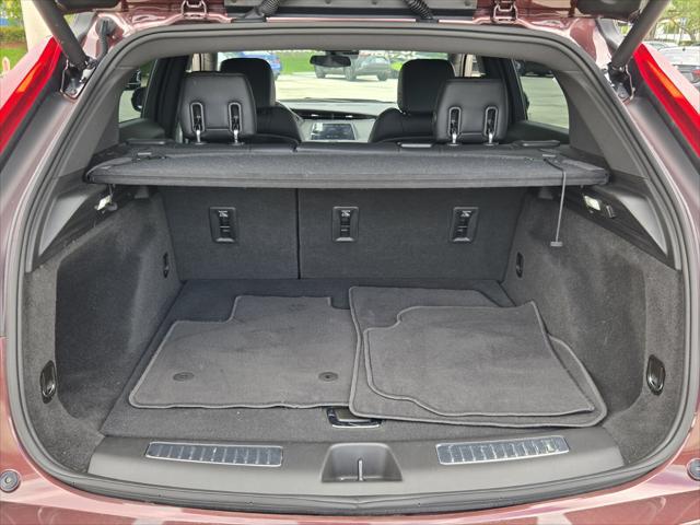 2023 Cadillac XT4 FWD Premium Luxury