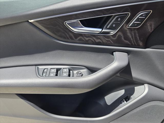 2023 Audi Q8 Premium 55 TFSI quattro Tiptronic