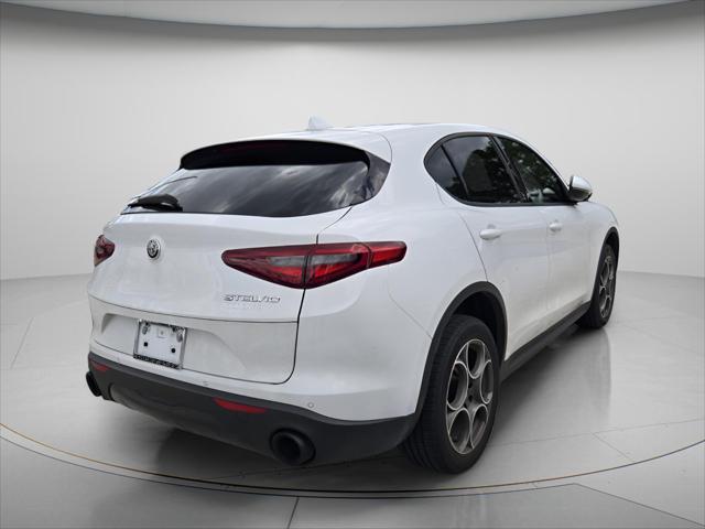 2023 Alfa Romeo Stelvio Sprint RWD