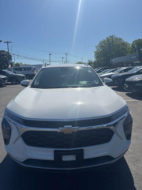 2024 Chevrolet Trax FWD LT