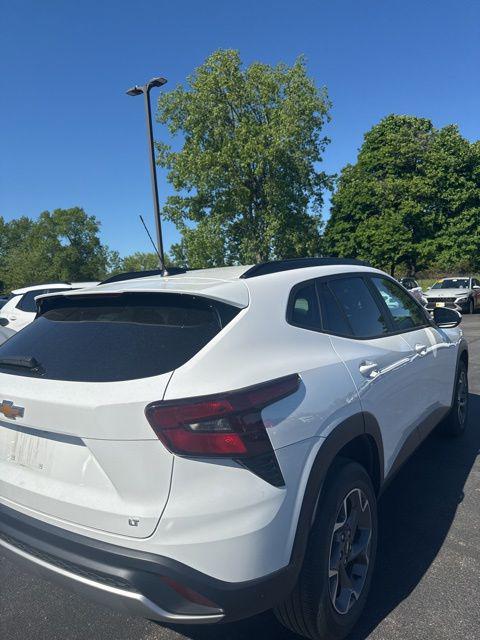 2024 Chevrolet Trax FWD LT