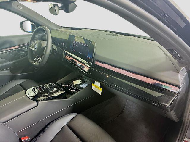 2027 BMW 5 Series 550e xDrive