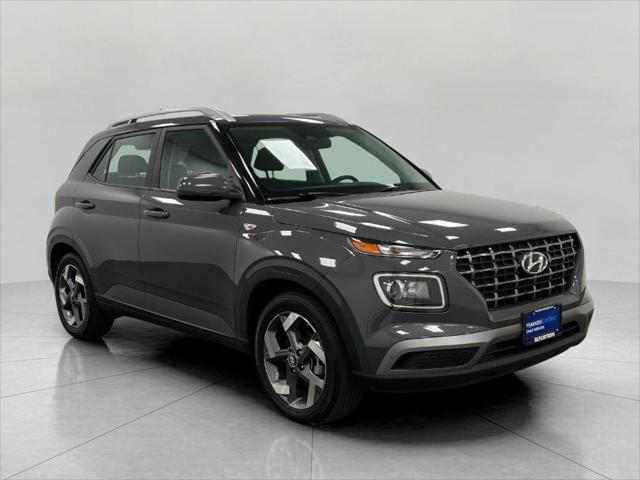 2025 Hyundai Venue SEL for sale in APPLETON, WI