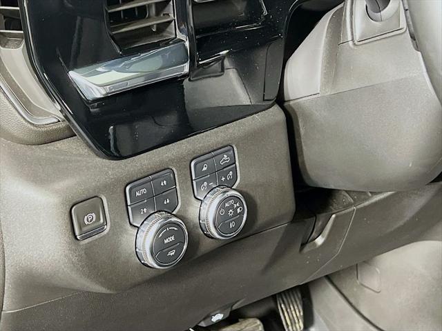 2024 GMC Sierra 1500 4WD Crew Cab Short Box Elevation with 3SB