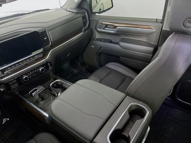 2024 GMC Sierra 1500 4WD Crew Cab Short Box Elevation with 3SB