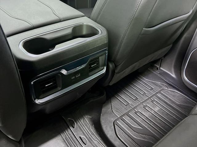 2024 GMC Sierra 1500 4WD Crew Cab Short Box Elevation with 3SB