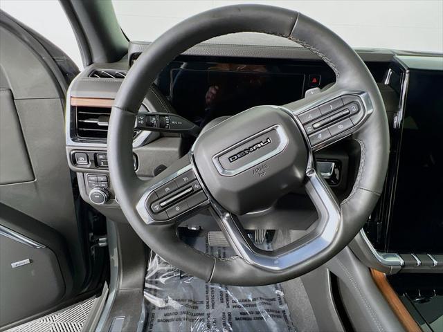 2025 GMC Yukon Denali 4WD