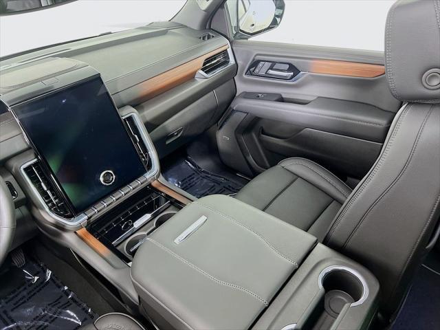2025 GMC Yukon Denali 4WD