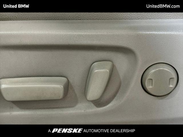 2015 Toyota Sienna XLE 8 Passenger