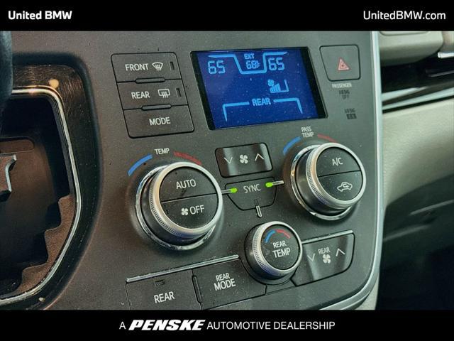 2015 Toyota Sienna XLE 8 Passenger