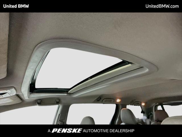 2015 Toyota Sienna XLE 8 Passenger