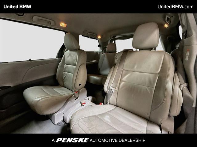2015 Toyota Sienna XLE 8 Passenger