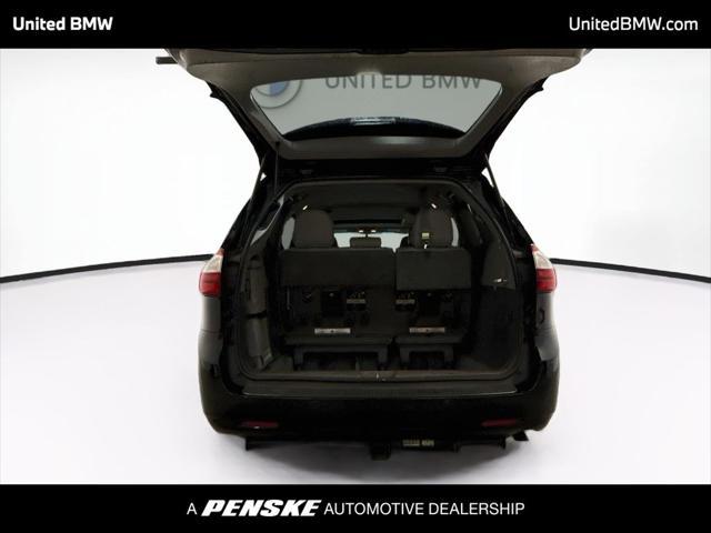 2015 Toyota Sienna XLE 8 Passenger