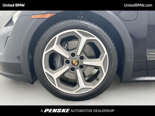 2022 Porsche Taycan Cross Turismo 4