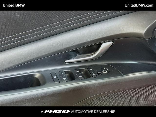 2022 Hyundai Elantra SE