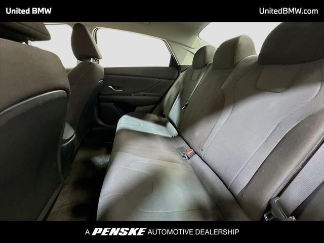 2022 Hyundai Elantra SE
