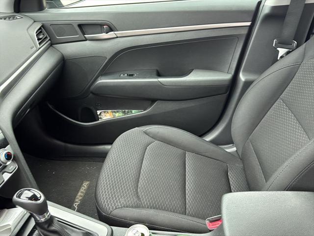 2020 Hyundai Elantra SE