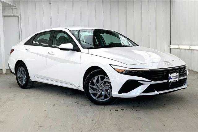 2025 Hyundai Elantra Hybrid Blue for sale in MADISON, WI