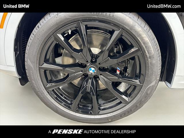 2027 BMW X7 M60i