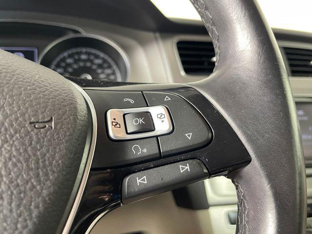 2015 Volkswagen Golf SportWagen TDI S 4-Door