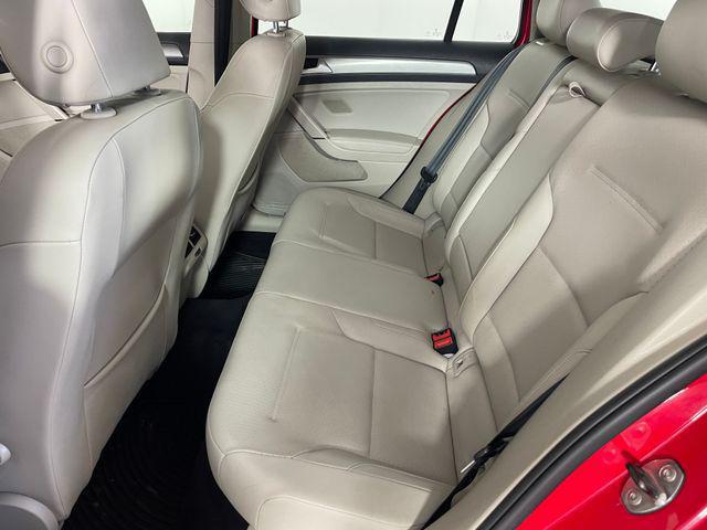 2015 Volkswagen Golf SportWagen TDI S 4-Door