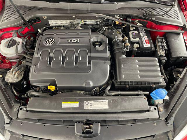 2015 Volkswagen Golf SportWagen TDI S 4-Door
