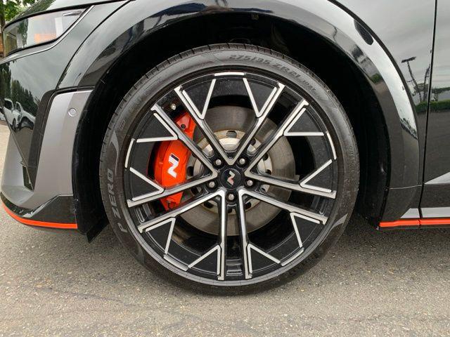 2025 Hyundai IONIQ 5 Base