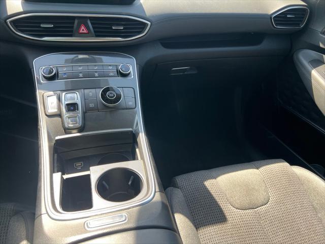 2021 Hyundai Santa Fe SE