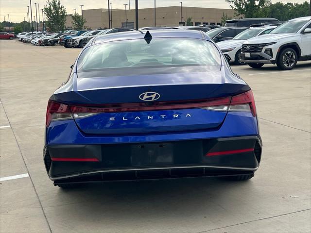 2025 Hyundai Elantra SEL Convenience