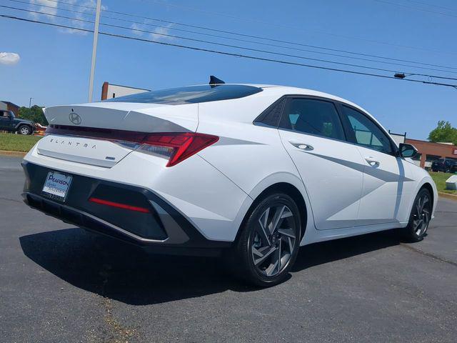 2025 Hyundai Elantra Hybrid Limited
