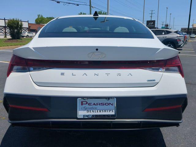 2025 Hyundai Elantra Hybrid Limited