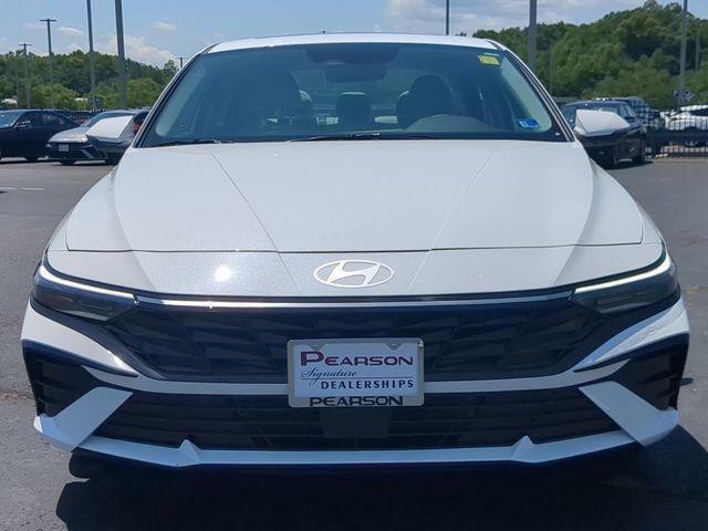 2025 Hyundai Elantra Hybrid Limited