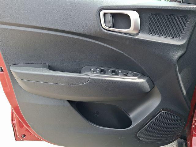 2023 Hyundai Venue SE