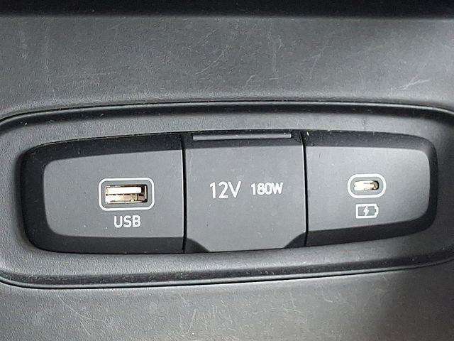 2023 Hyundai Venue SE